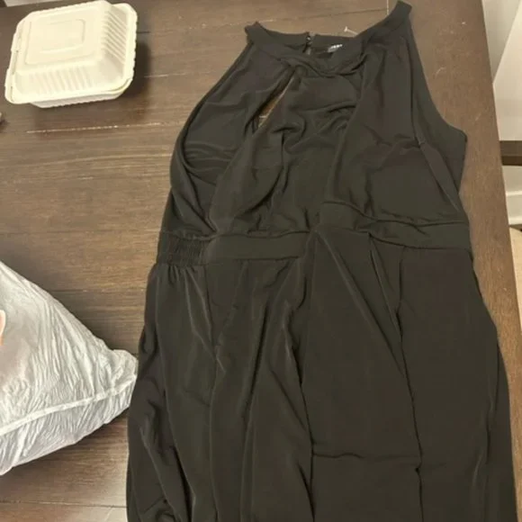 2 Rompers Summer Style - Picture 3 of 4